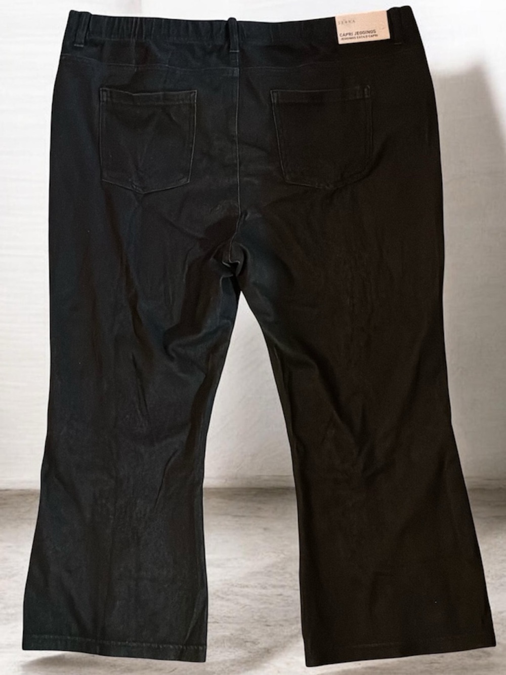 🌙✨🏷️ Women’s Black Pull-On Capri Pants with Front Seams XL - Picture 15 of 15